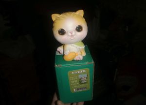 Cute Cat Showpiece