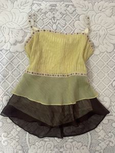 Gorgeous Top With Lace Straps