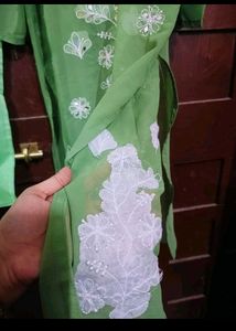 🆕 Chikankari Kurti