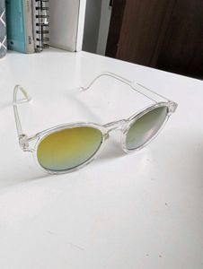 Transparent Frame Sunglasses
