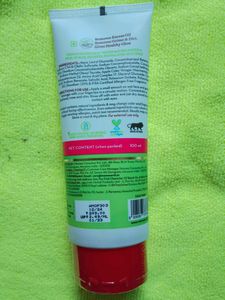 Mama Earth Face Wash