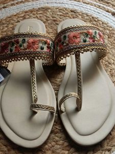 Acai flat sandals