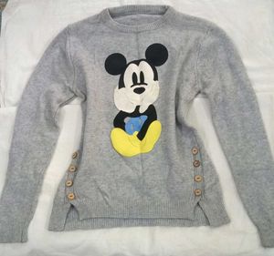 Grey sweatshirt 🌼❤️