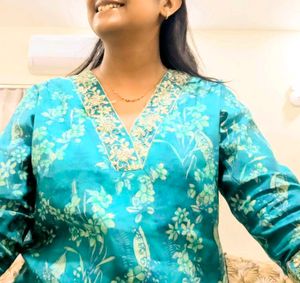 Floral Print Kurta embroided pakistani look pant