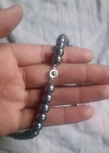 Women&#39;s Black Pearls Neckpiece