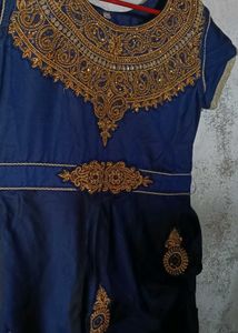 Gown Sute