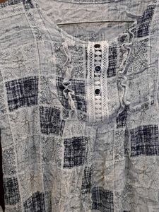 Woman&#39;s Top
