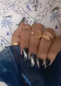 Cat Eye Nails