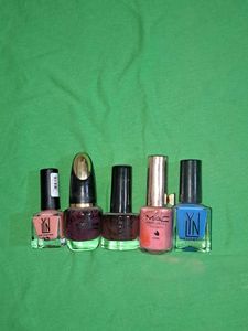 Nail Polish Bundle <used>