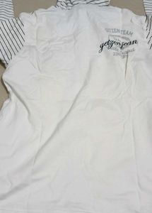 T-shirt  Of 28 Size