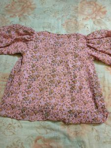 Floral Puff Sleeve Top 💗