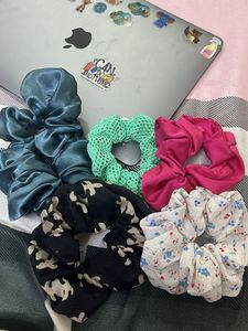 Set Of 5 Scrunchies