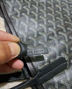 Authentic Goyard Saint Louis GM Tote - Black