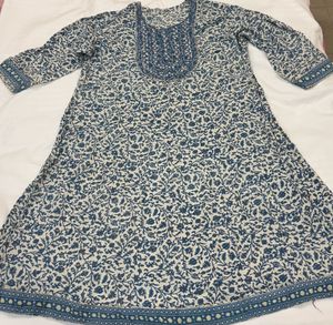 Blue &amp; White Printed Kurti