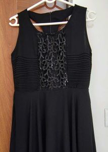 MINERAL Black Dress (Bust 34)