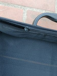 Cute And Simple Black Suitcase For Business Travel