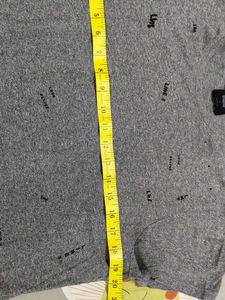 Gray Levi&#39;s Line 8 Tee