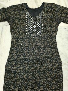 Embroidered Print Kurti