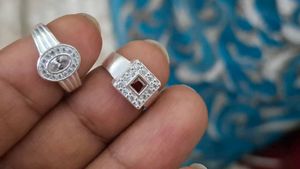 Set of Two pure silver Rings