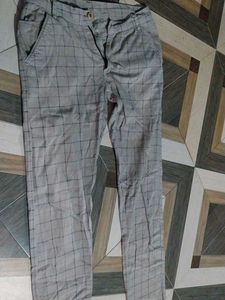 Au Perfect Checkered Pants