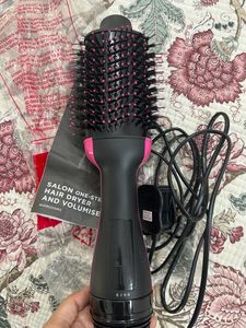 Revlon One Step Dryer &amp; Volumiser