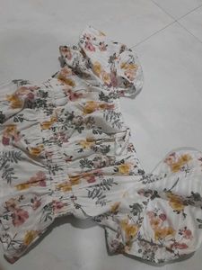FLORAL TUNIC/TOP