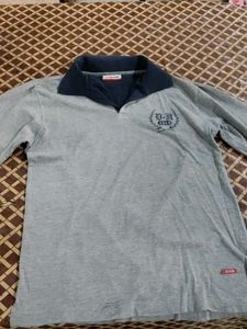 Full Hands T-shirt