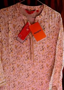 Elegant Floral Printed Off-White Kurta – Rangriti