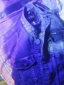 Fashionable Denim Jacket