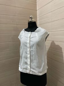korean imported Sleeveless White Top
