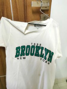 ✨ Brooklyn 1898 Oversized Tee – White | Size M