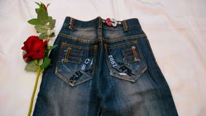 Straight Leg Jeans 👖✨