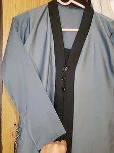 abaya in good condition