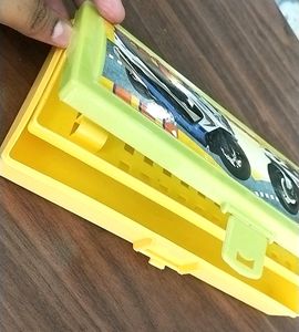 😍brand New Kids Pencil Box