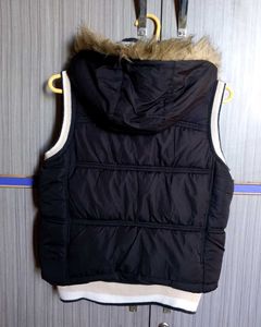 Fur hooded half jacket