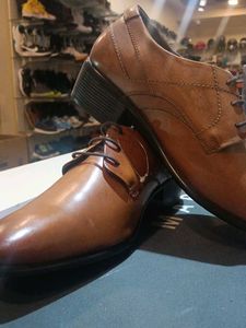 Hush Puppies Leather Dress Shoes