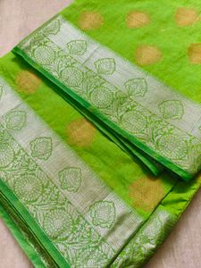 Regal Green &amp; Gold Brocade Saree Set 🦜