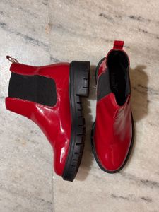 red patent chelsea boots ❤️‍🔥 (FREE shipping)