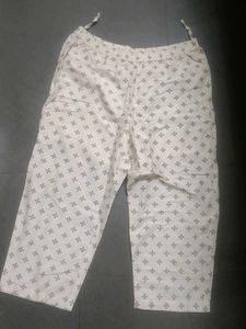 Printed Cotton Capris