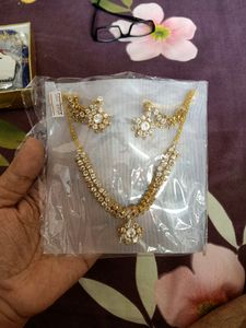 Neckless Set