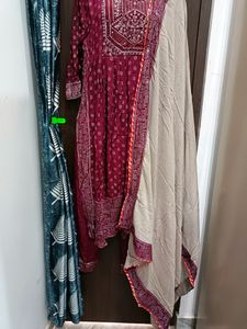 Naira Kurta Set