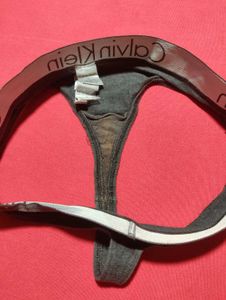 Calvin Thong Size 32