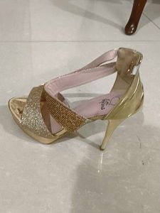 Sparkly Gold Heels - Size 7