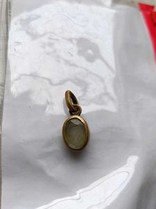 Ceylon pukhraj Oval Stone Pendant