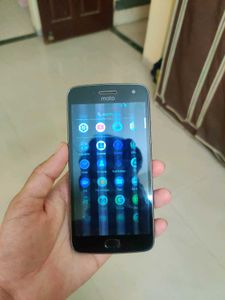Moto G5 Plus 4/32 (With Bad SCREEN)