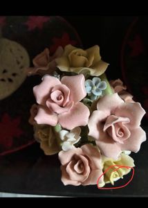 Big Sale💯Broken But Beautiful 😛 Flower Basket