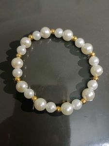 Pearl And Gold Beads Bracelet