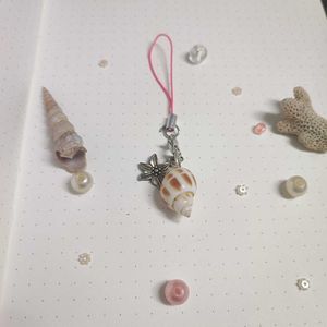 Seashell Phone Charm 𓆉