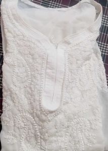 White Beautiful Kurti For Chubby One&#39;s