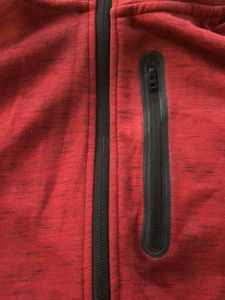 UNIQLO HOODIE M to L